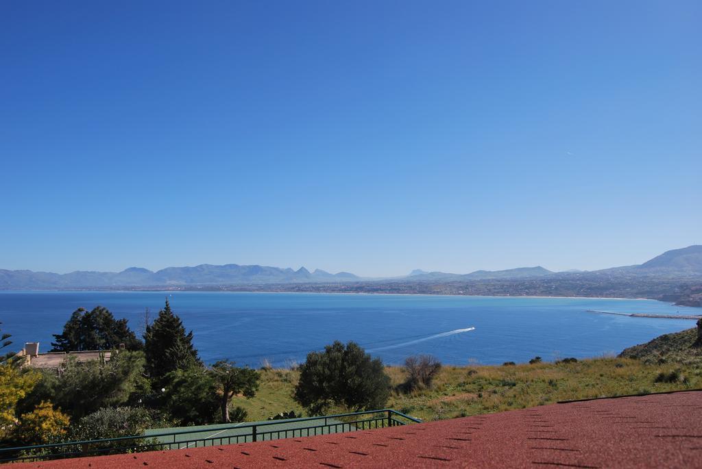 Casa Vacanze La Terrazza Sul Golfo Castellammare del Golfo Exterior foto
