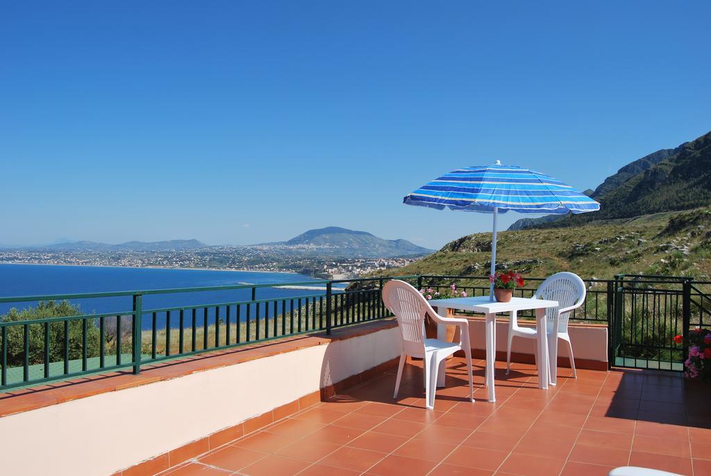 Casa Vacanze La Terrazza Sul Golfo Castellammare del Golfo Exterior foto